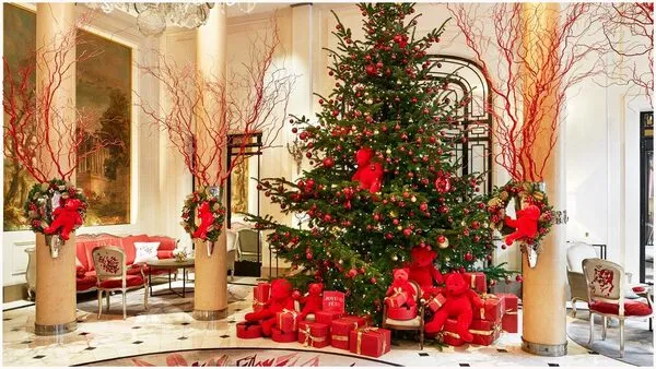 Cây thông noel khách sạn