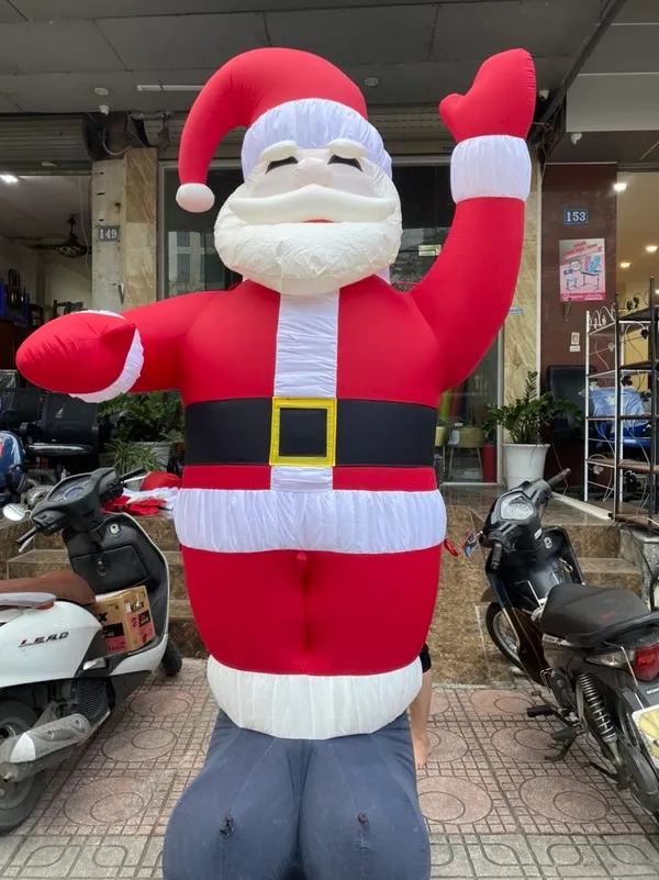 Mô hình ông già Noel bơm hơi