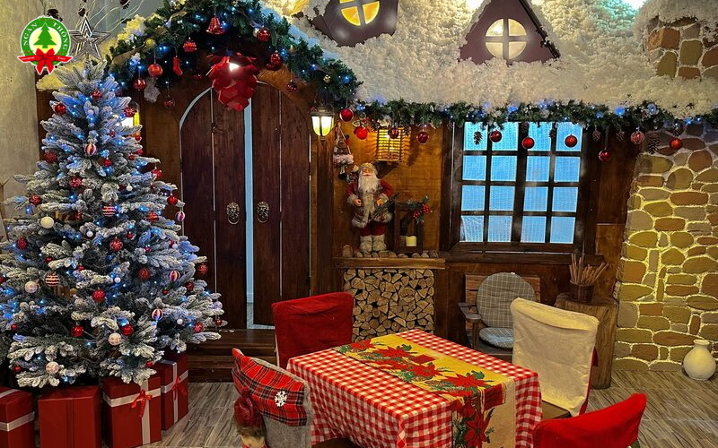Vì sao nên đầu tư trang trí Noel quán trà sữa Tân Phú dịp cuối năm