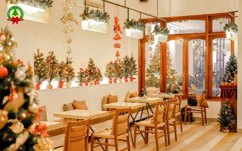 Dịch vụ trang trí Noel quán trà sữa Quận 1 TPHCM trọn gói chuyên nghiệp