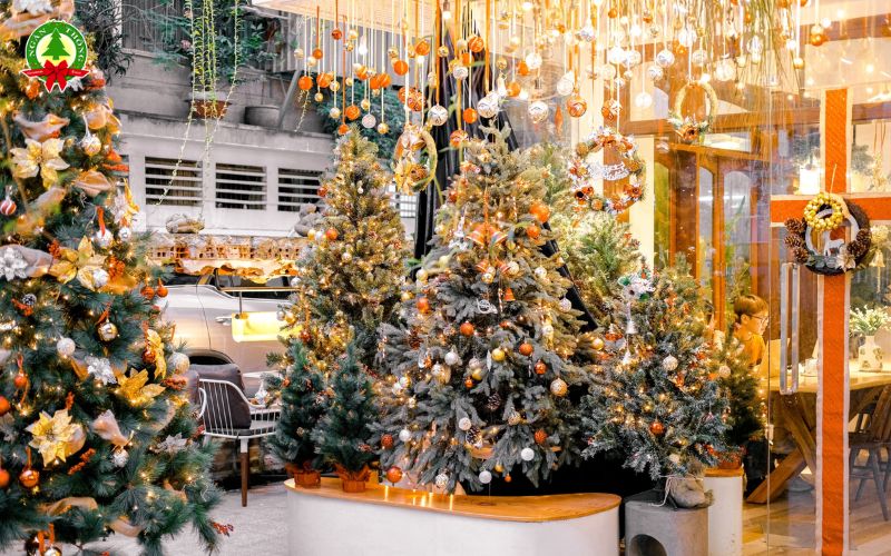 Xu hướng trang trí Noel quán trà sữa quận 1