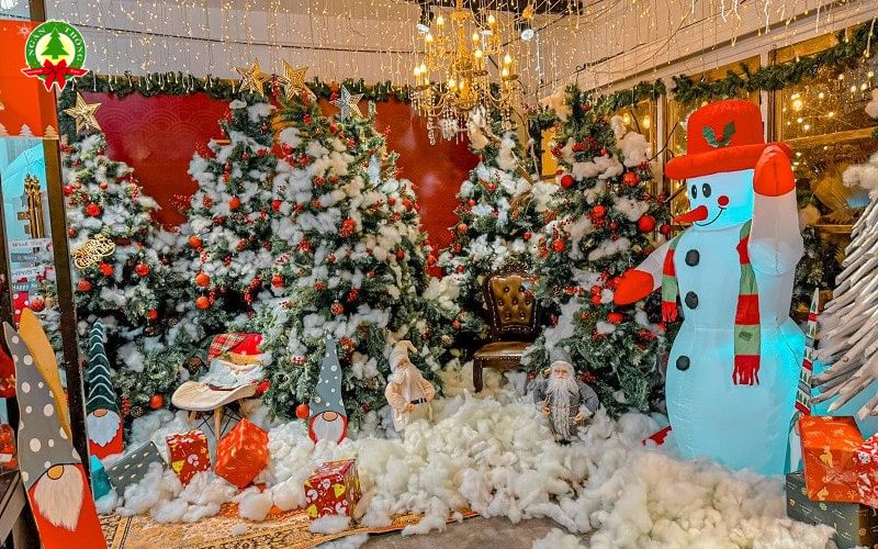 Các phong cách trang trí Noel quán cafe quận 1 phổ biến